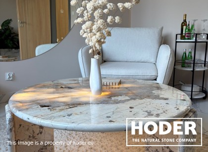 Natural quartzite table 442