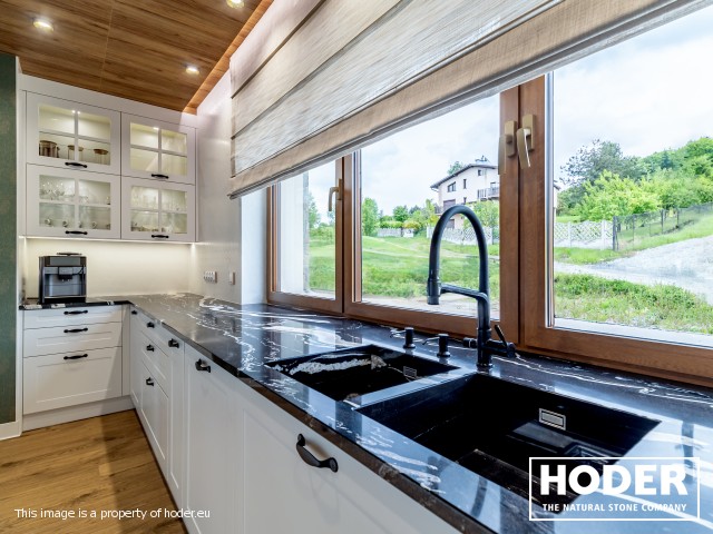 Bathroom tops Travertine 125 and quartz conglomerate 300 and kitchen, bathroom tops Granite 480 i 37 - zdjęcie numer 9