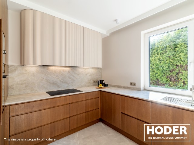 Kitchen natural quartz Satinato 723, bathroom tops Granite Satinato 464 and window sill  quartz conglomerate 2005 - zdjęcie numer 8