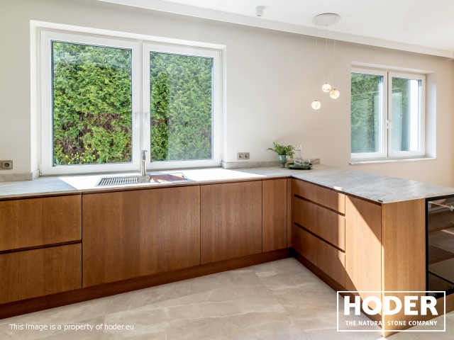Kitchen natural quartz Satinato 723, bathroom tops Granite Satinato 464 and window sill  quartz conglomerate 2005 - zdjęcie numer 7