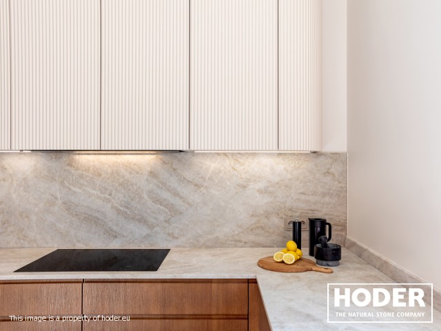 Kitchen natural quartz Satinato 723, bathroom tops Granite Satinato 464 and window sill  quartz conglomerate 2005 - zdjęcie numer 11