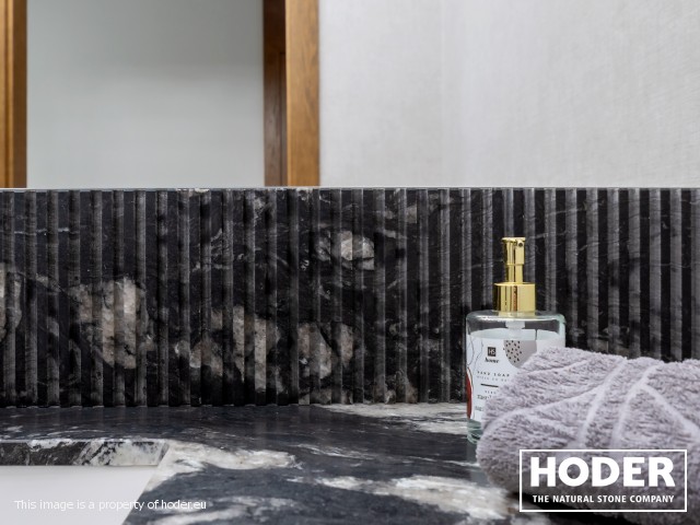 Kitchen natural quartz Satinato 723, bathroom tops Granite Satinato 464 and window sill  quartz conglomerate 2005 - zdjęcie numer 19