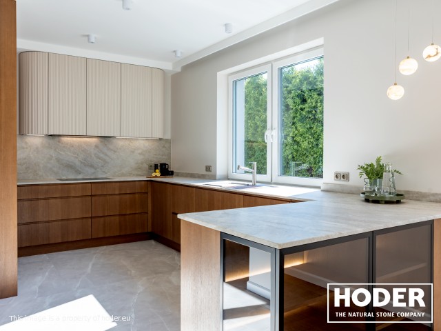 Kitchen natural quartz Satinato 723, bathroom tops Granite Satinato 464 and window sill  quartz conglomerate 2005 - zdjęcie numer 6