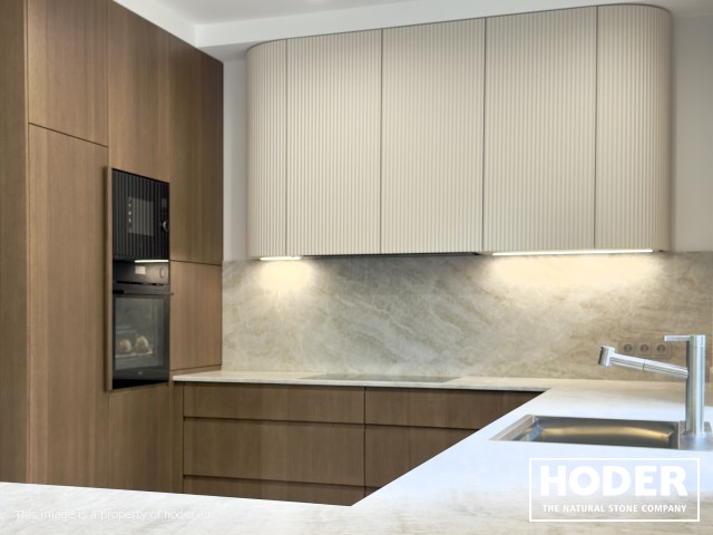 Kitchen natural quartz Satinato 723, bathroom tops Granite Satinato 464 and window sill  quartz conglomerate 2005 - zdjęcie numer 13